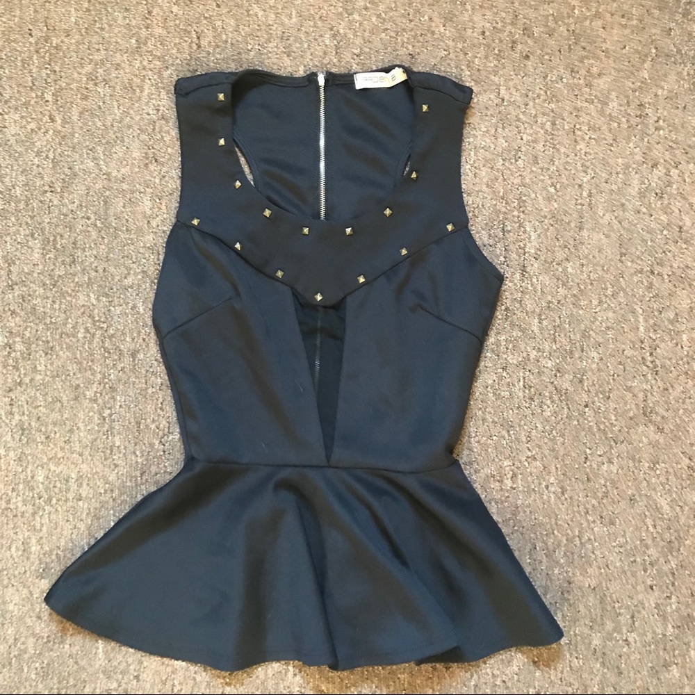 Fun & sexy Arden B top